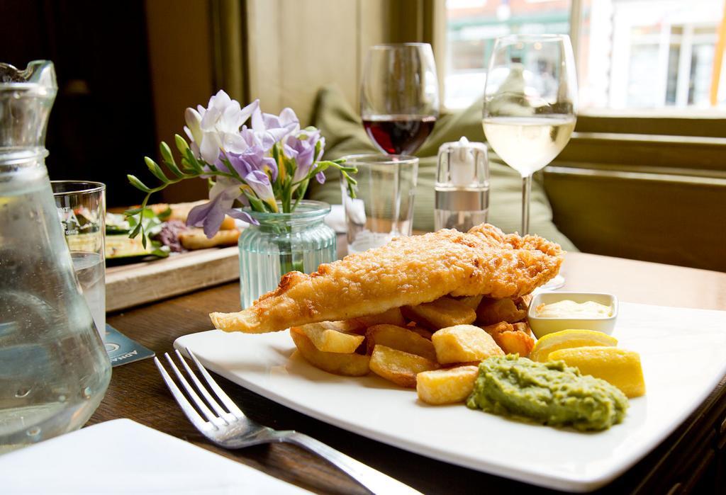 Crown Hotel Southwold Kültér fotó